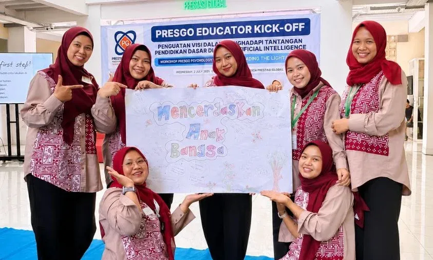 Menyiapkan Guru Menghadapi Era AI Melalui Program PresGo Educator Kick-Off 2026