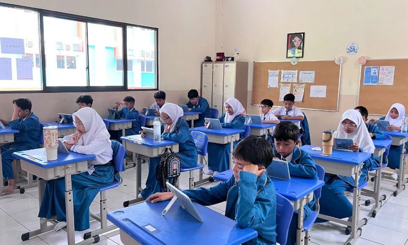 STS Ganjil 2026/2027 Berbasis Digital, Siswa Kelas 7 Kerjakan Ujian Lewat Tablet