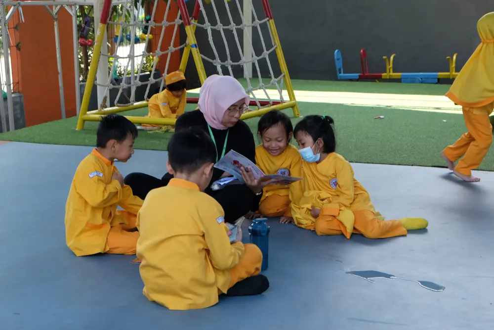Literacy and numeracy taught at a slightly higher level, suited to each child's stage.